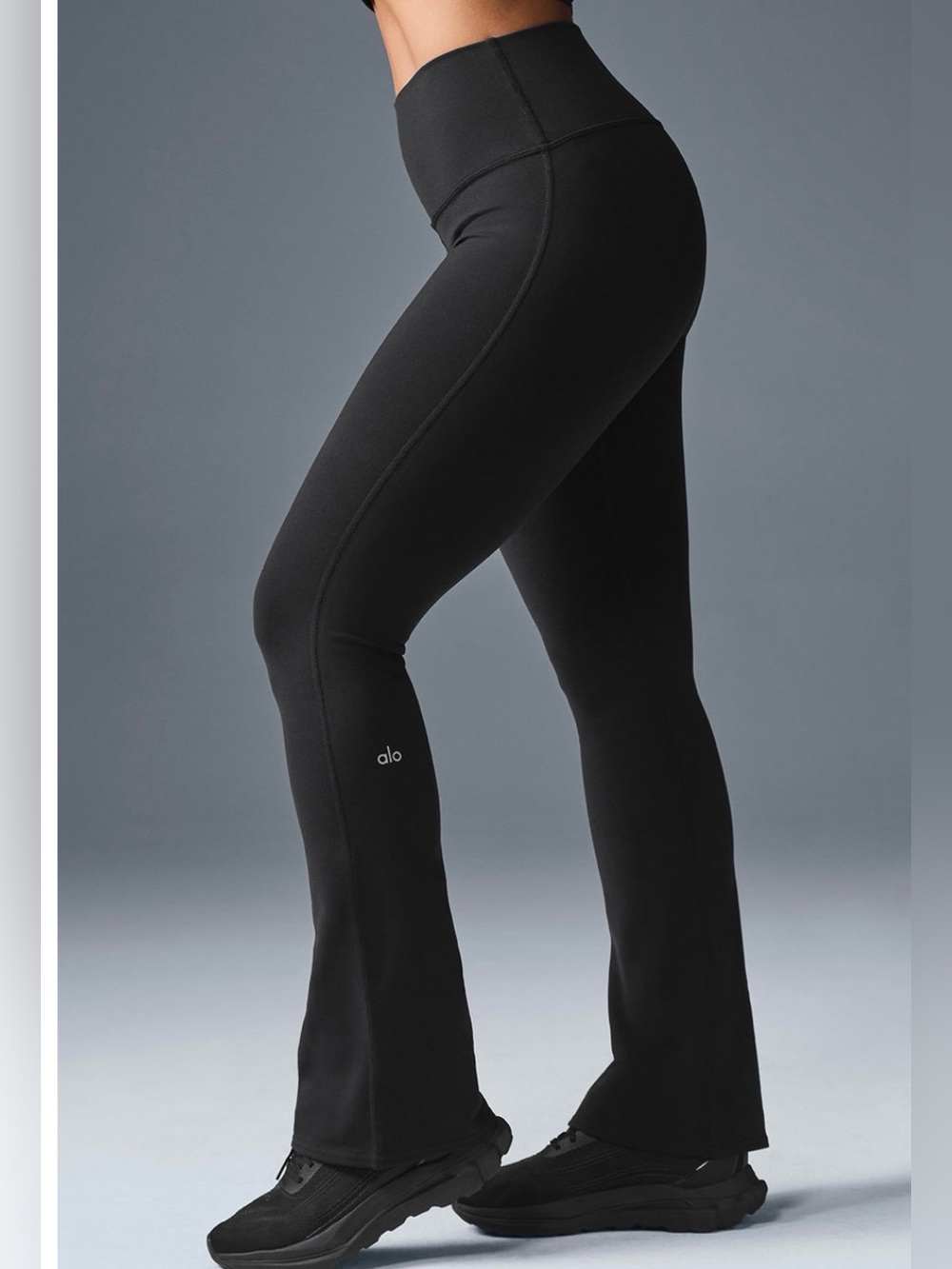 Alo Airbrush High-Waist Bootcut leggings size small in black NWT AUTHENTIC